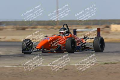 media/Oct-29-2022-CalClub SCCA (Sat) [[e05833b2e9]]/Race Group 2/Qualifying (Sweeper)/
